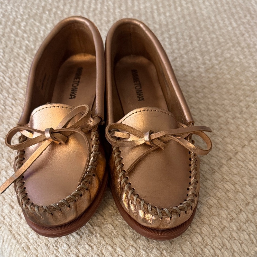 Minnetonka Bronze Moccasins with Bow